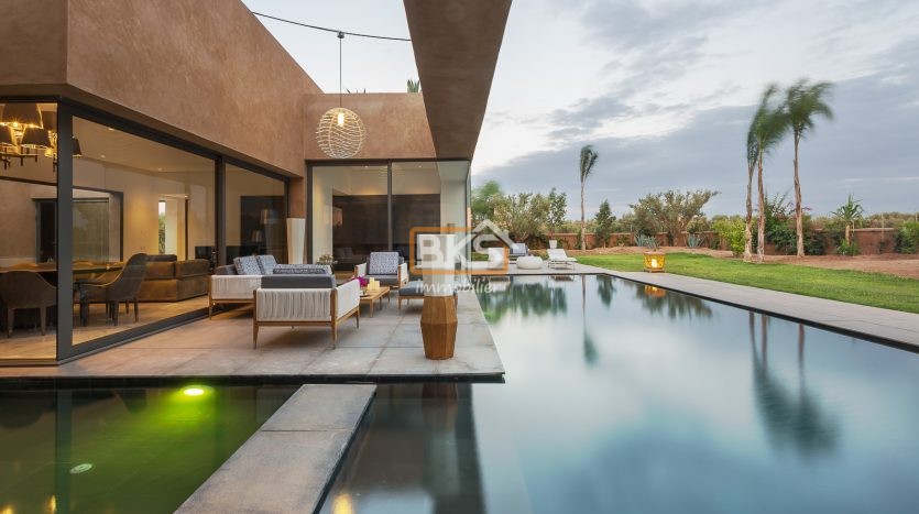 Location villa de luxe Nakhil