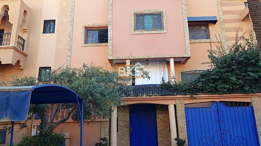 Vente villa composée de 4 appartements